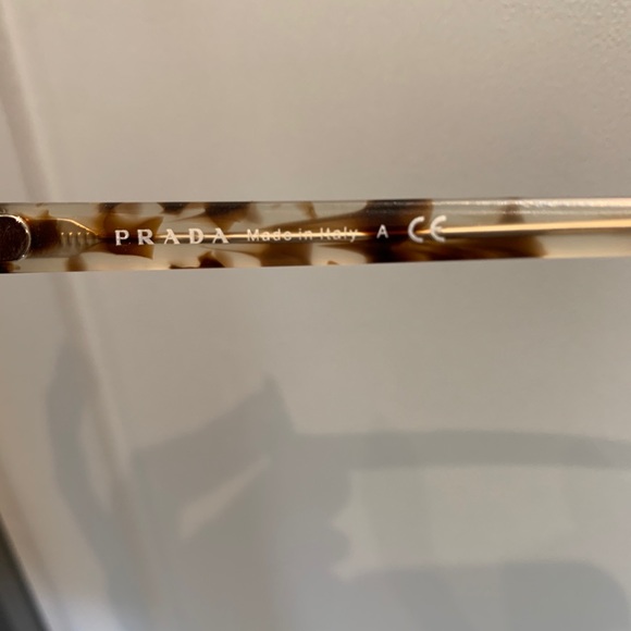 Prada Oversized Retro Sunglasses - Picture 3 of 6